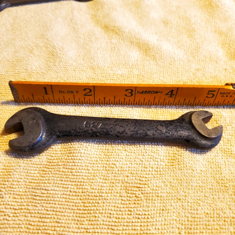VINTAGE No. 527 WILLIAMS USA Open End Wrench 3/8" X 5/16" openings